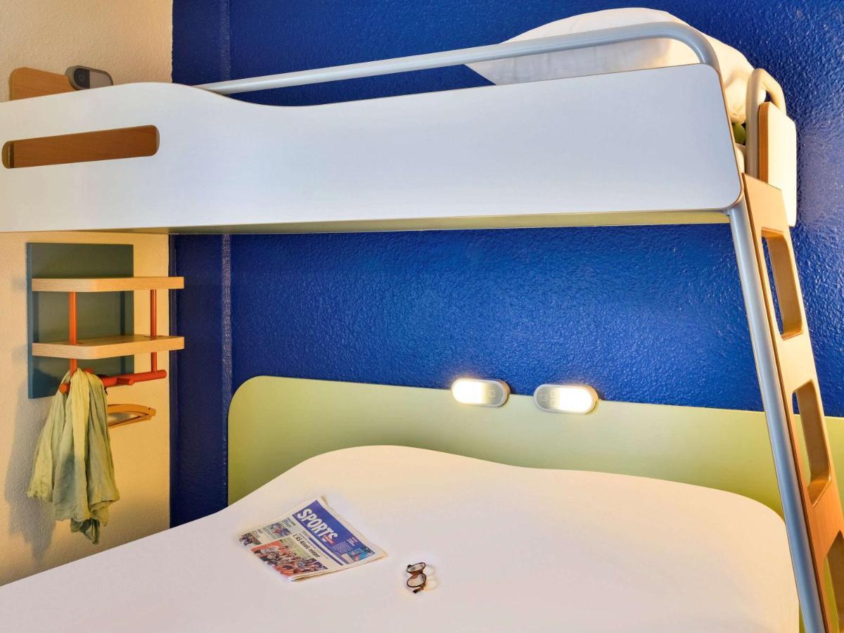 Ibis Budget Versailles - Trappes Exterior photo