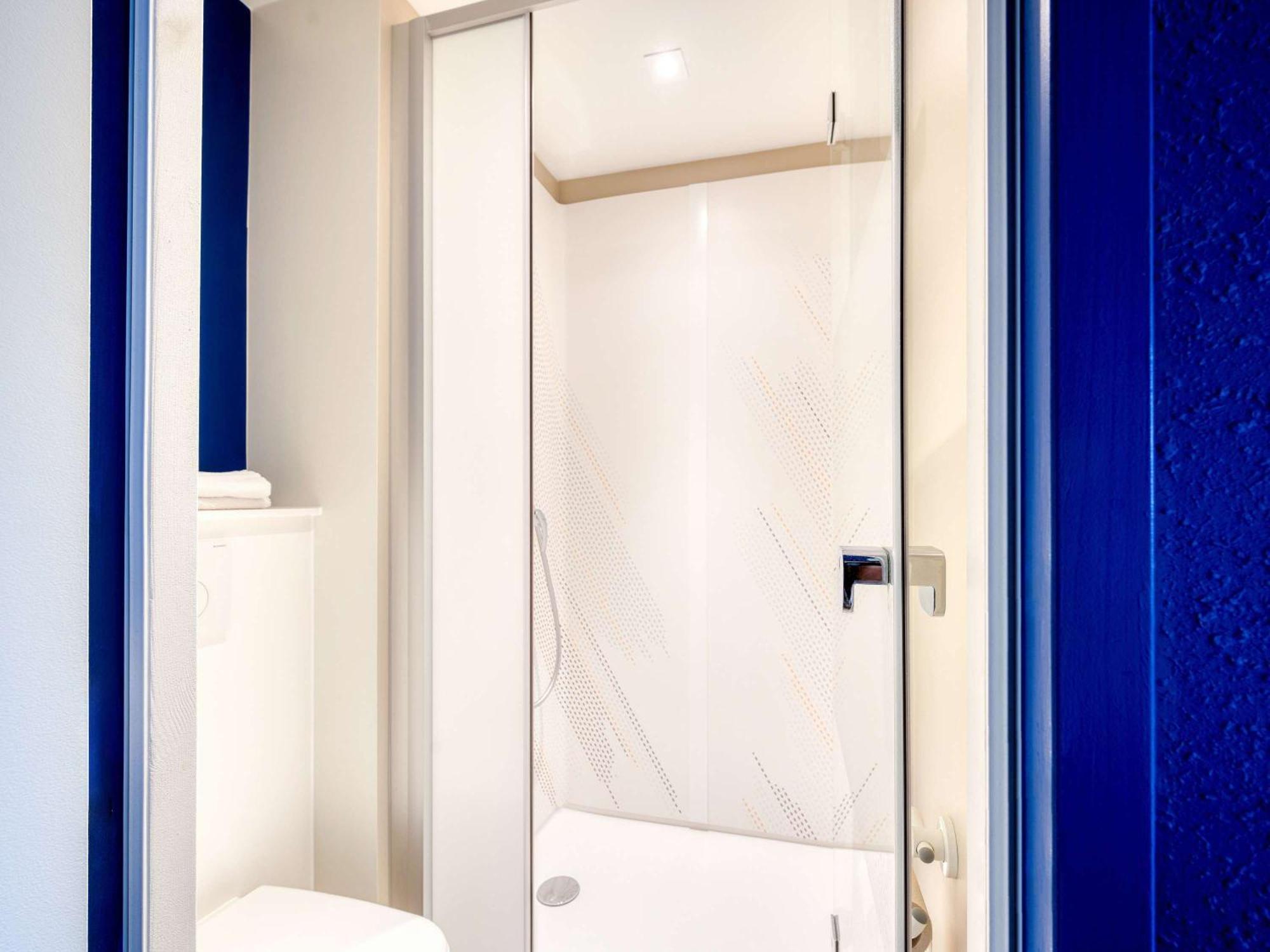 Ibis Budget Versailles - Trappes Exterior photo